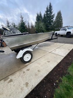 13 ft Gregor welded fishing boat