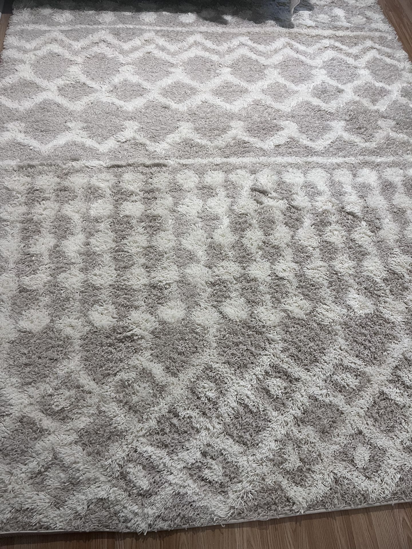 LIVABLISS - URBAN SHAG RUG