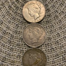 3 1922 Morgan Dollar 