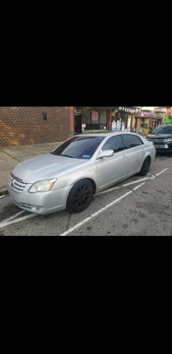 2005 Toyota Avalon