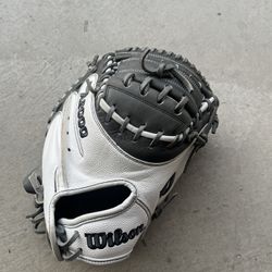 A2000 Fastpitch Catchers Mitt