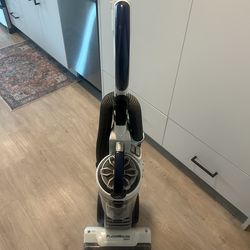 Eureka FloorRover Dash Vacuum