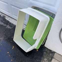 Breeze Litter Box Cat
