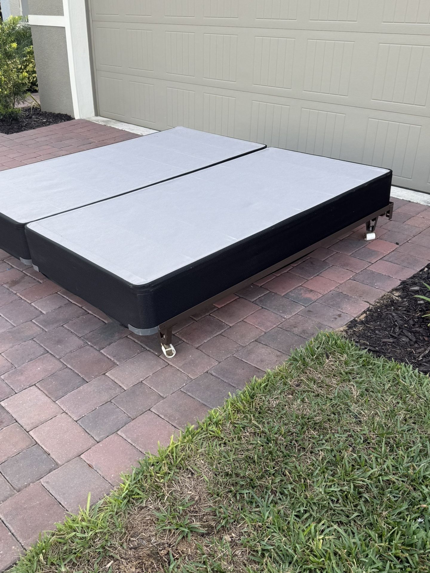 Bed Frame And Spring Boxes King 