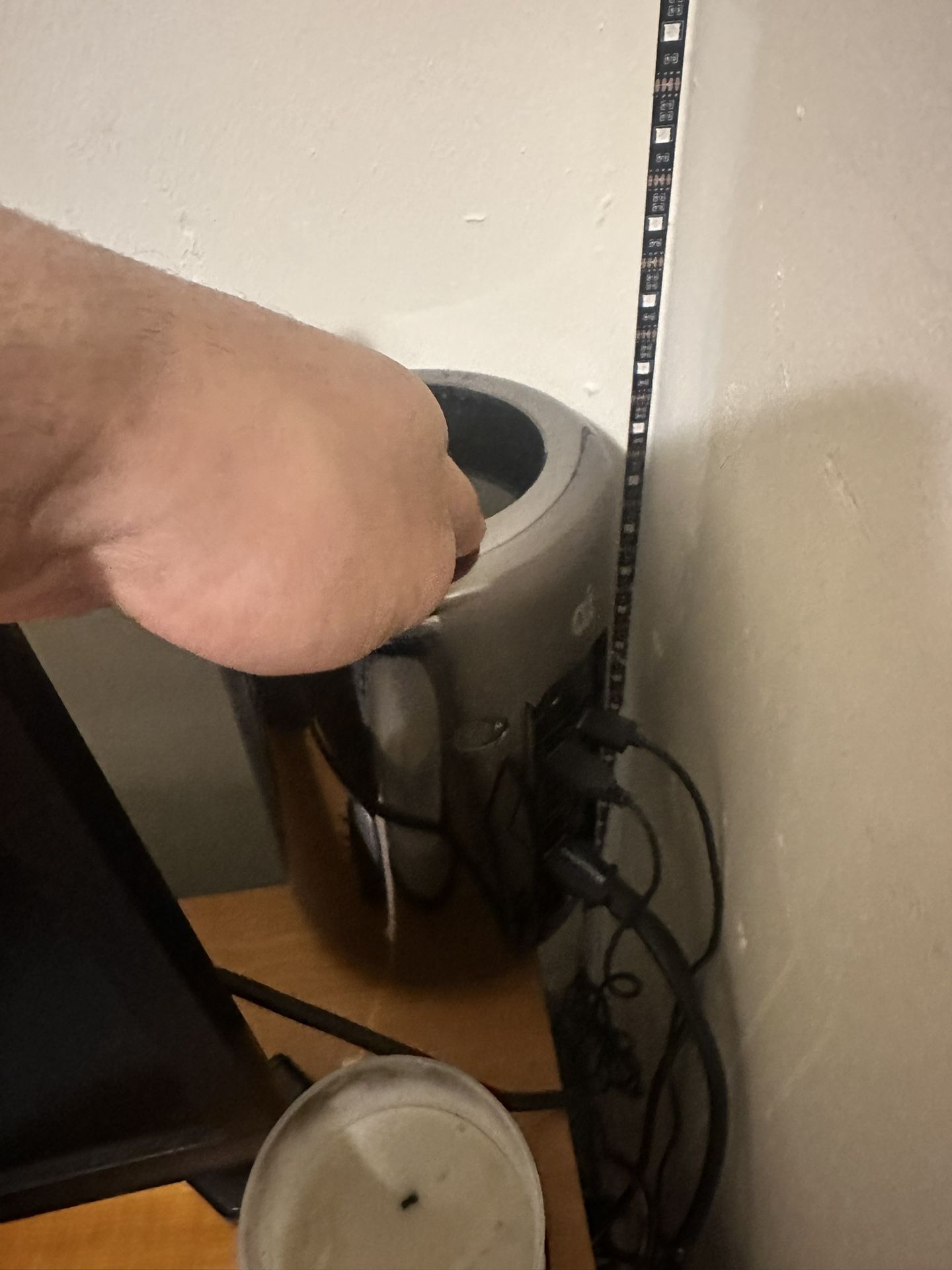 Apple Mac Pro Desktop Computer