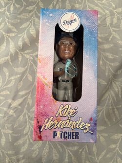 Kike Hernandez bobblehead dodgers sga 2026