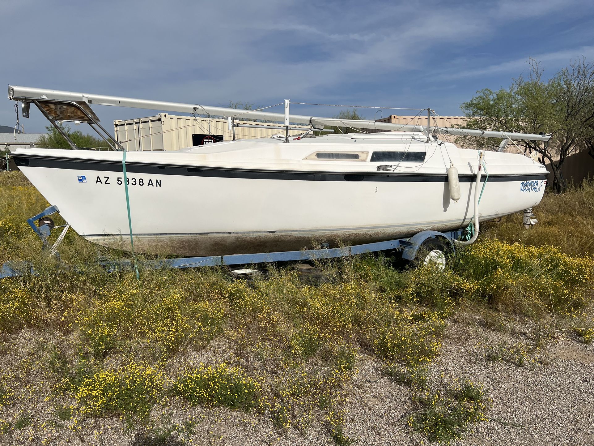 Sail Boat 22 Ft sailboat with sales in good condition