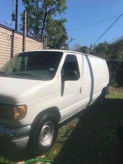 Ford Van E 150