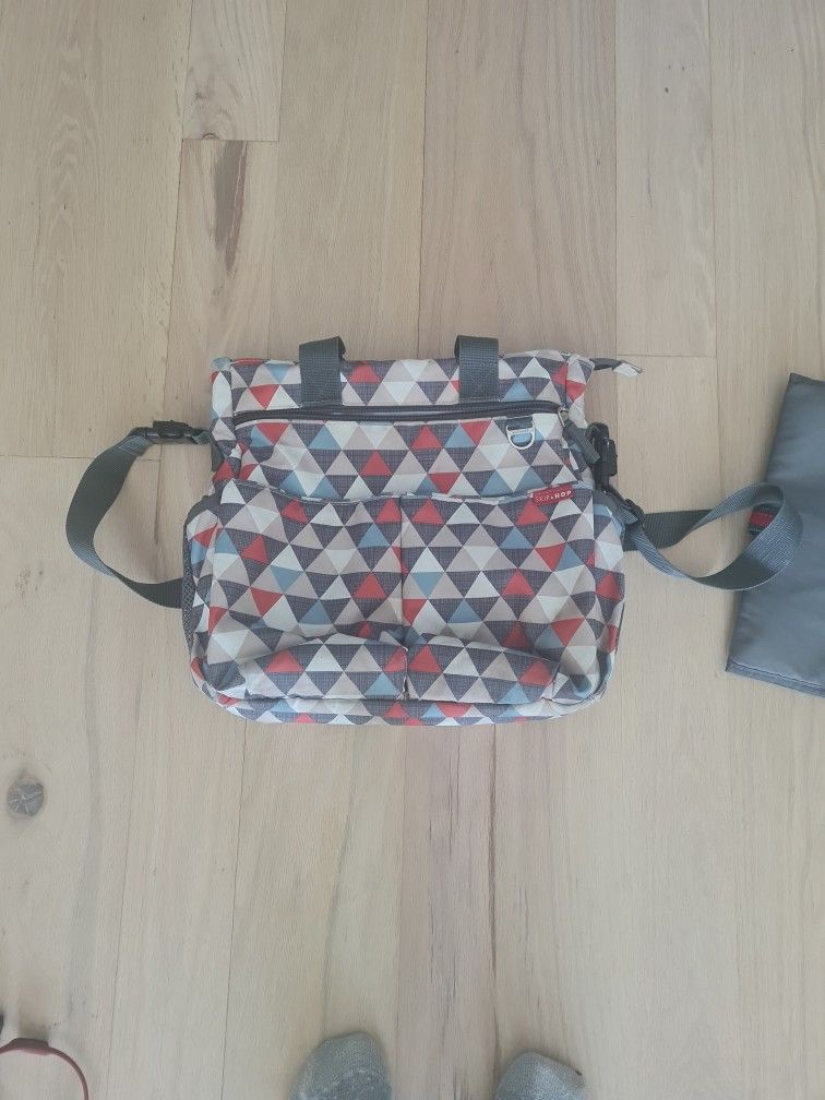 Diaper Bag With Changing Pad