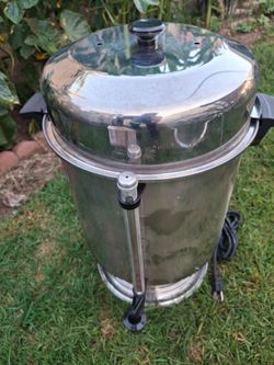 Used commercial regalware 12-110 coffee  percolator