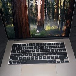 Apple Mac Book Air 15 inch M3 2024 - Silver