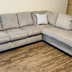 2 Pcs Ashley Sectional Couch 