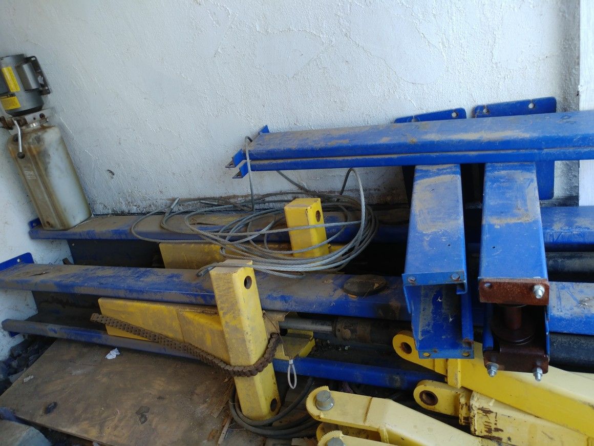 9000 lbs. 2 post car hydraulic lift for Sale in Lancaster, CA OfferUp
