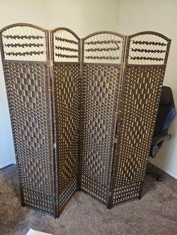 Privacy divider