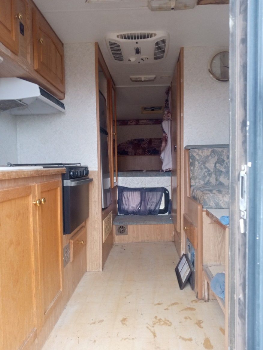 Truck Camper 2200$ Cash Obo All New Appliances Open To Trades 