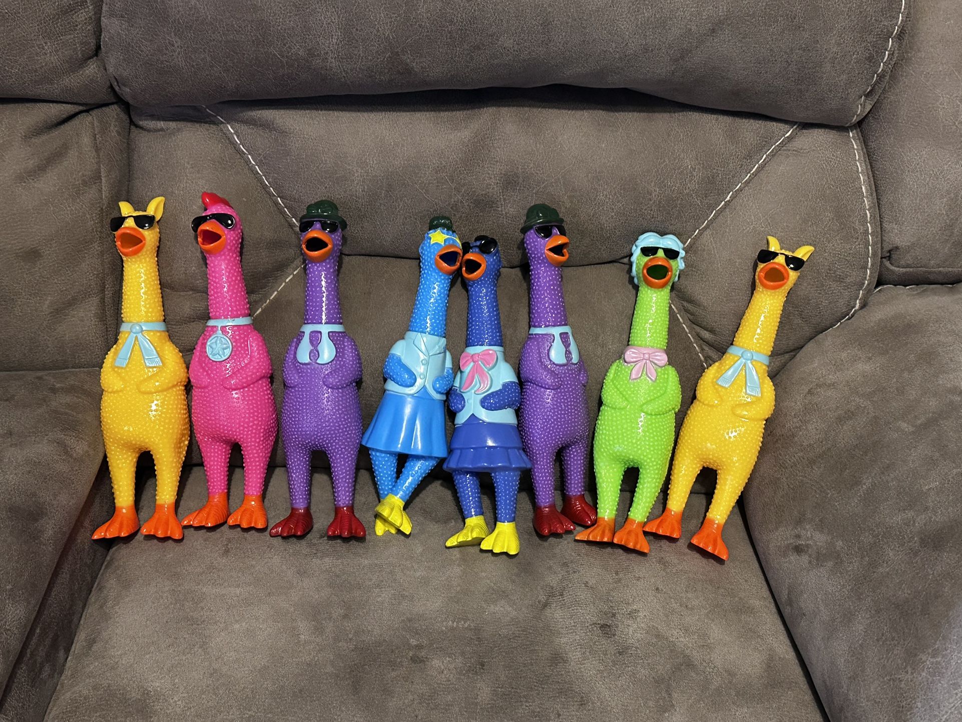 Rubber Chicken Dog Toy. Large Squeaky Screaming Chicken Dog. Rubber Squeeze Squeaky Prank Noise Maker Chew Toy for Pets