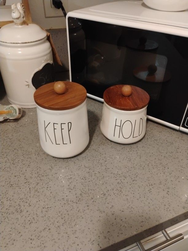 Rae Dunn Canister Set