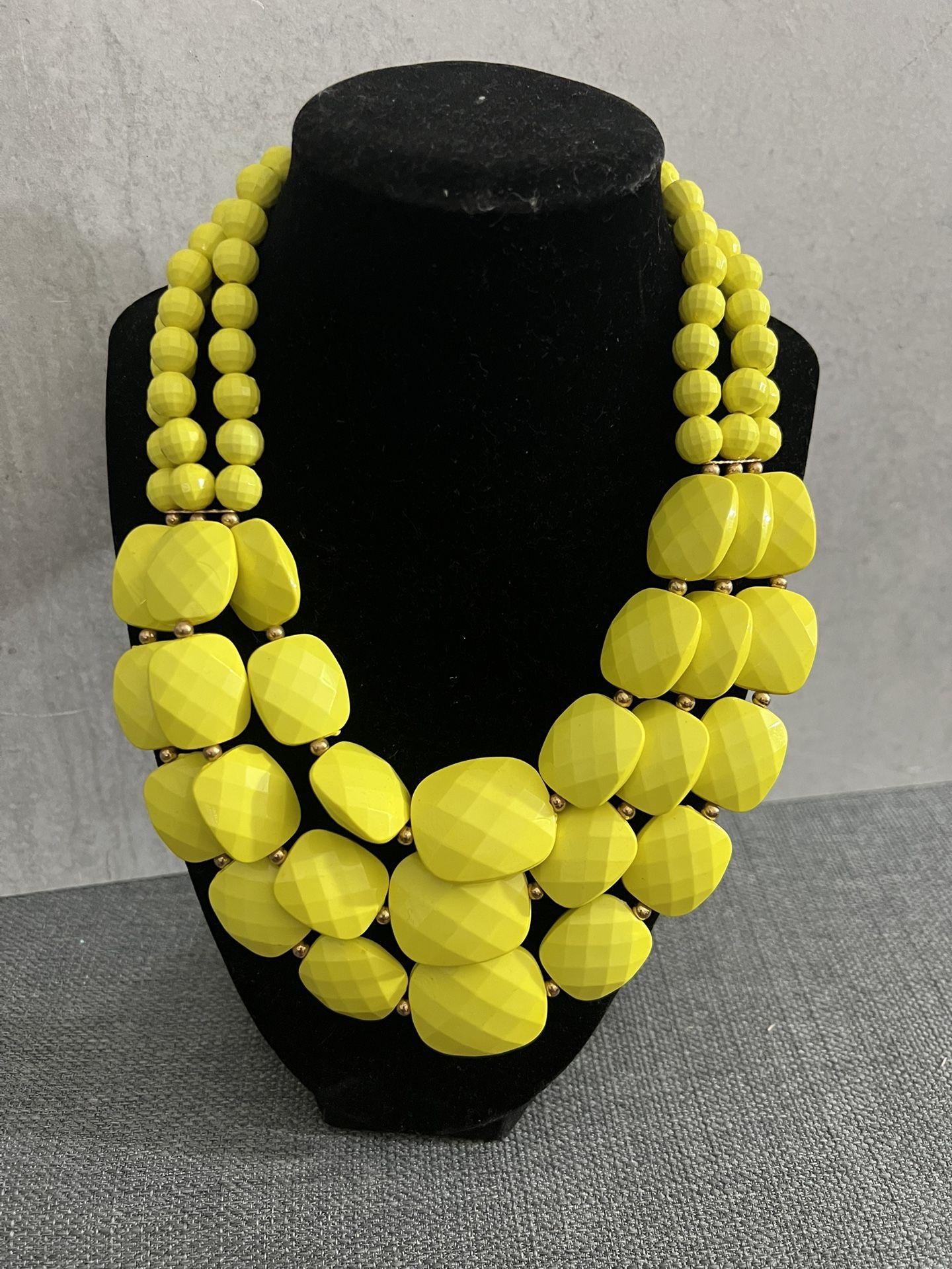 Womens Multilayer Beaded Necklace Bib Choker Chunky Statement Pendant