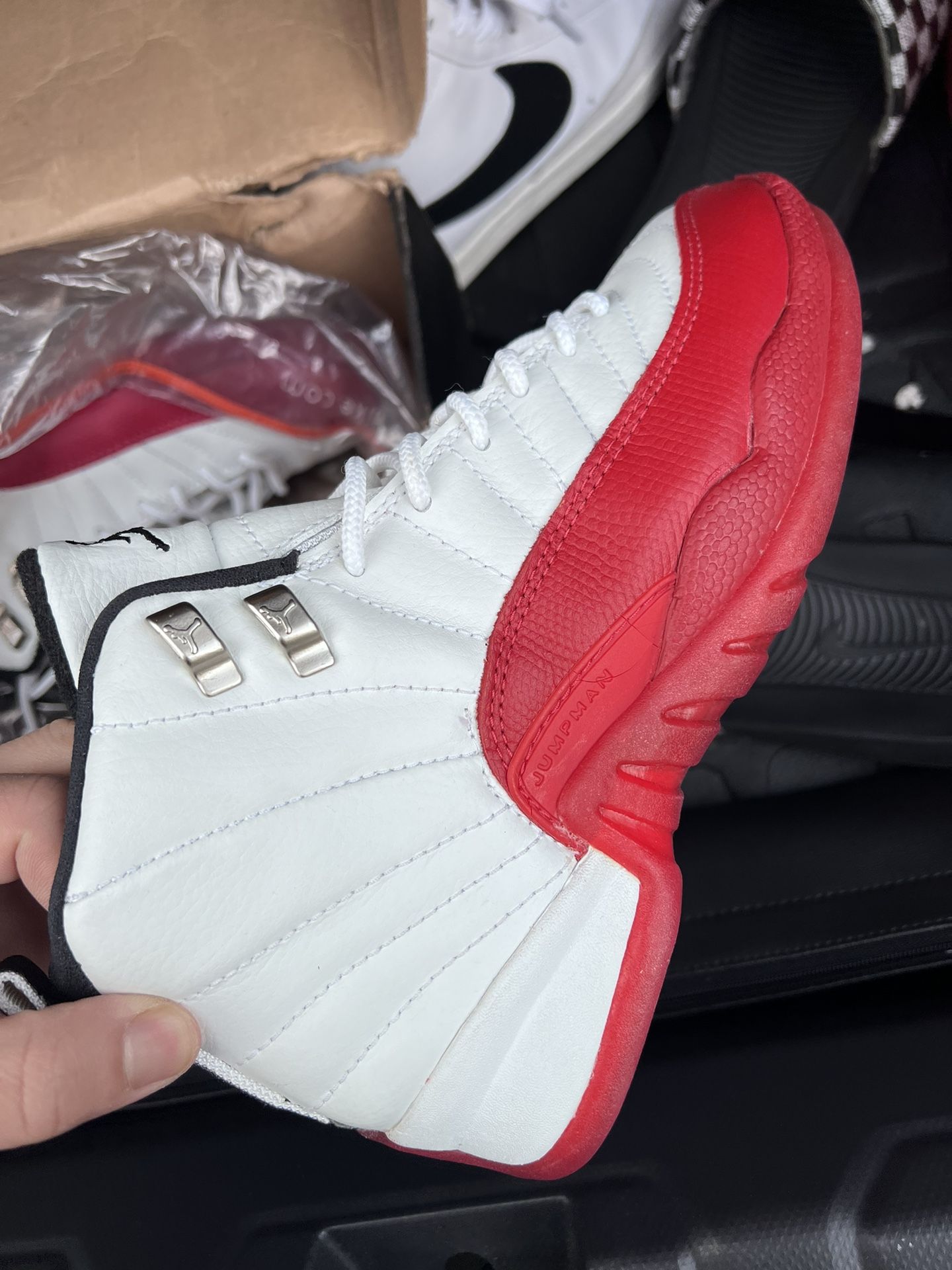 Jordan 12 1997 Release Size 5.5Y