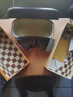 Luis vatton sunglasses
