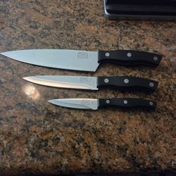 Chicago Cutlery Brand set of knives.