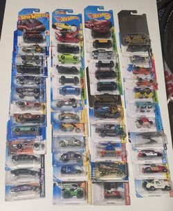 HOT WHEELS LOT OF 50 PCS $30 DATSUN LAMBORGHINI HONDA BATMOBILE KOMBI FAST & FURIOUS MAZDA CHEVY DODGE VOLKSWAGEN