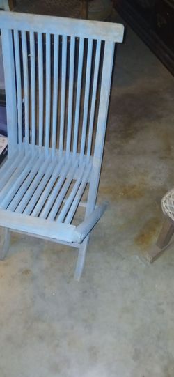slatted wood folding chair