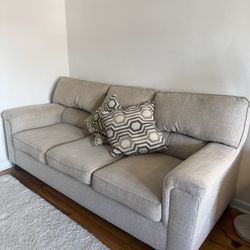 3-Seater Sofa in Excellent Condition