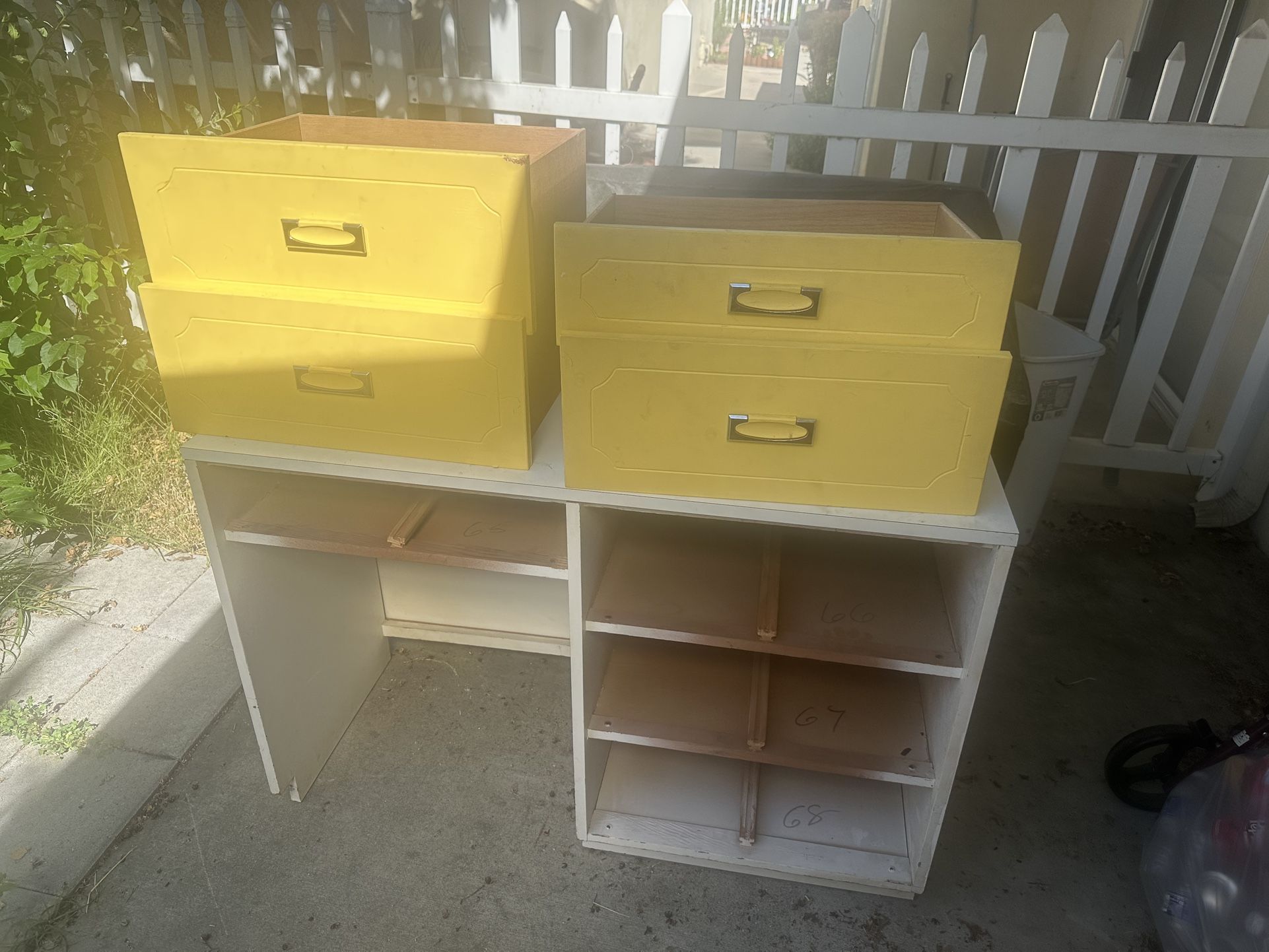 Free Desk