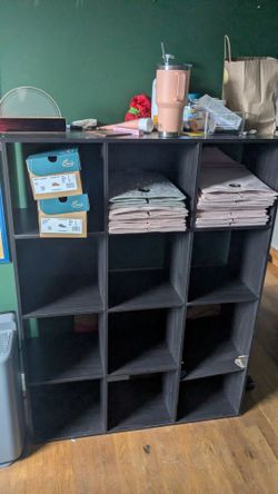 Target cube shelf