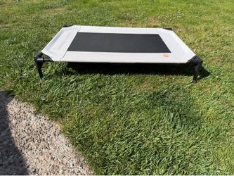 K&H Outdoor Elevated Dog Bed