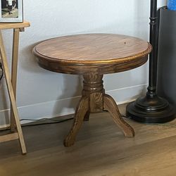 Oak end table