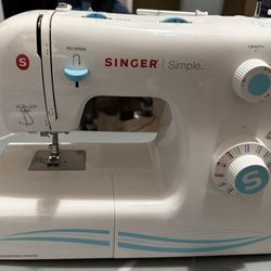 Singer Sewing Machine