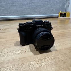 FUJIFILM X-T30ii (shutter count 789) with FUJIFILM XC 15-45mm f/3.5-5.6 OIS PZ Lens