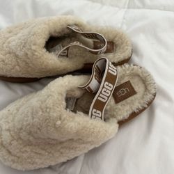 Ugg Slippers Size 5 Women 