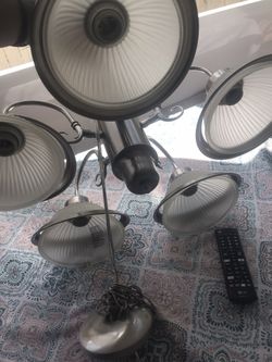 Ceiling pendant light