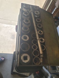 Jumbo sockets