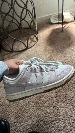 Women Dunks size 6.5