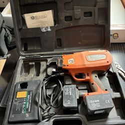 Cordless Rebar Tier With 2 Batteries And Chargers