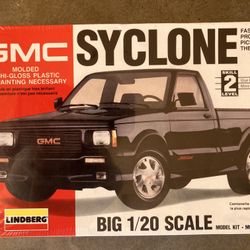 Lindberg GMC Syclone 1/20 Scale Model Kit (1991) – Vintage, Rare, New & Sealed 