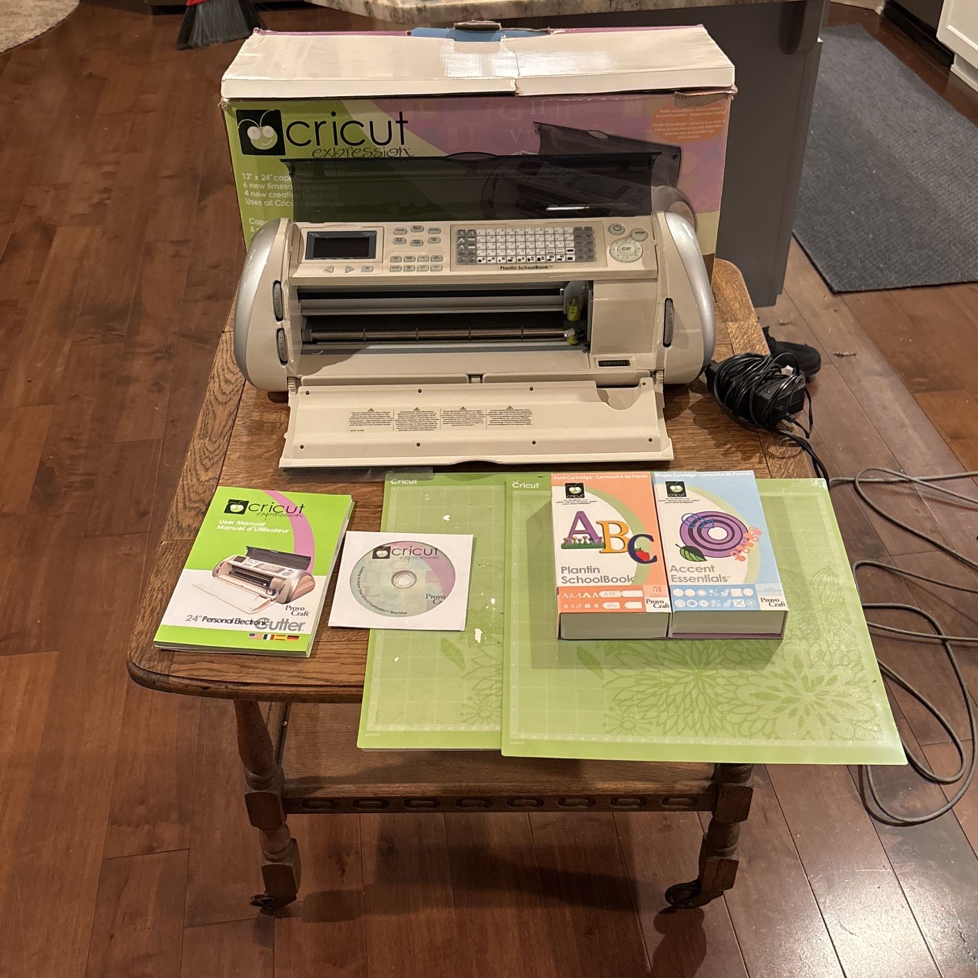 Cricut Expression 24” Cutter