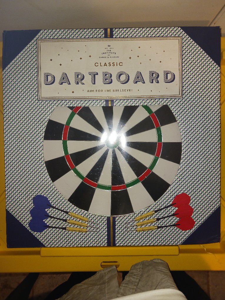 Classic Dartboard ( Institute of Games and Puzzles)