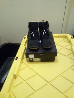 Air Jordan 7  Size 5Y