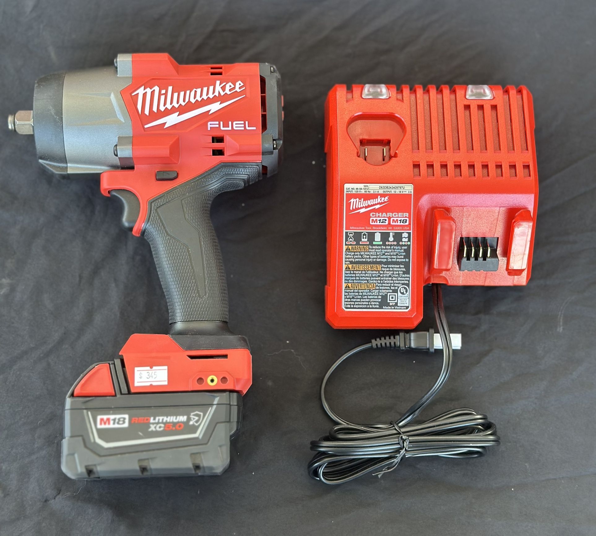 M18 FUEL 18V Lithium-Ion Brushless Cordless 1/2 in. Impact Wrench with Friction Ring W/Battery&Charger