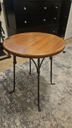 Brown Wooden Round Table