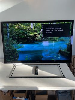 55” Sony KDL-55NX810 with remote. Like New