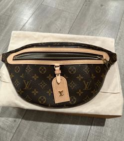 LV  Bumbag