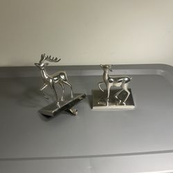 Elegant Silver Deer Figurines – Modern Home Decor Pair