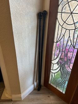 Curtain rods