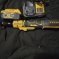brand new Dewalt 20v 1/2 inch ratcheting set